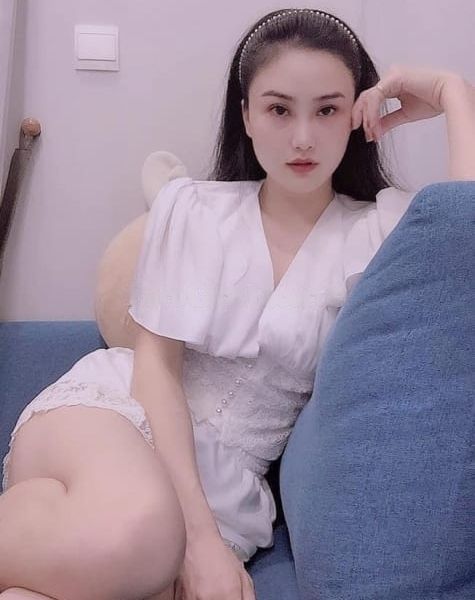 Hi dear !! My name Thien Huong from Vietnam new come Dubai. I'm 23 years old. Currently living and working in Dubai . I do relaxing MASSAGE and much more. Whatever makes you happy to come to me. It's a pleasure to serve you Gentleman. If you guys have any needs, please message me via Whatssap. I promise to please the gentlemen who come to me. Thank ❗❕