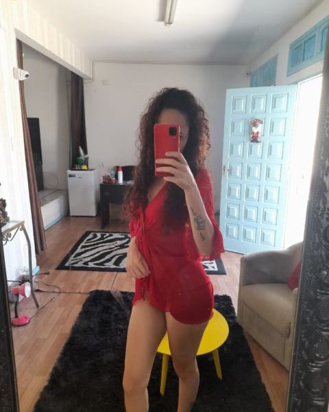 Sou estilo namoradinha, faço oral sem capa, penetração e beijos, venha me conhecer.Horário de atendimento: 24 horasCachês: R$ 150,00 – 30 minutos R$ 300,00 – 1 hora.